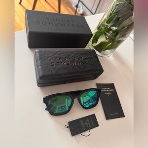 Sunday somewhere CSA Tortoise green sunglasses